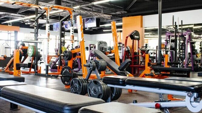 Maximum Fitness: Scottsdale Gym Training Facility